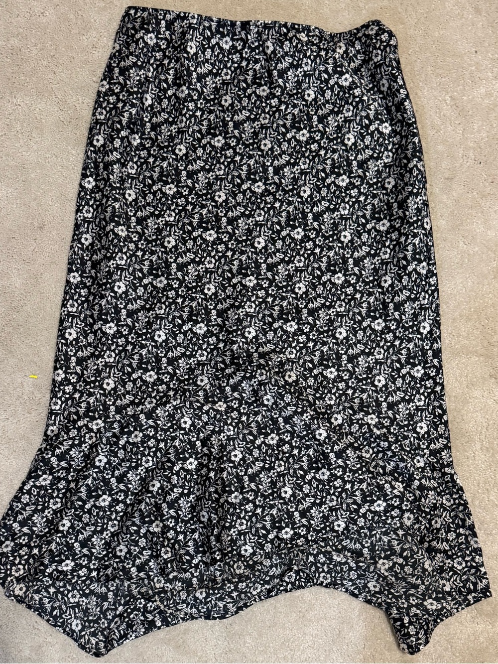 Abercrombie & Fitch Black Midi Skirt with White Floral Print